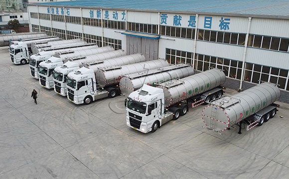 半挂奶罐车