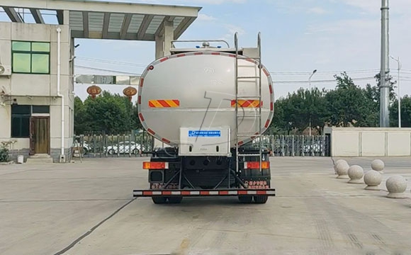 东风国六奶罐车